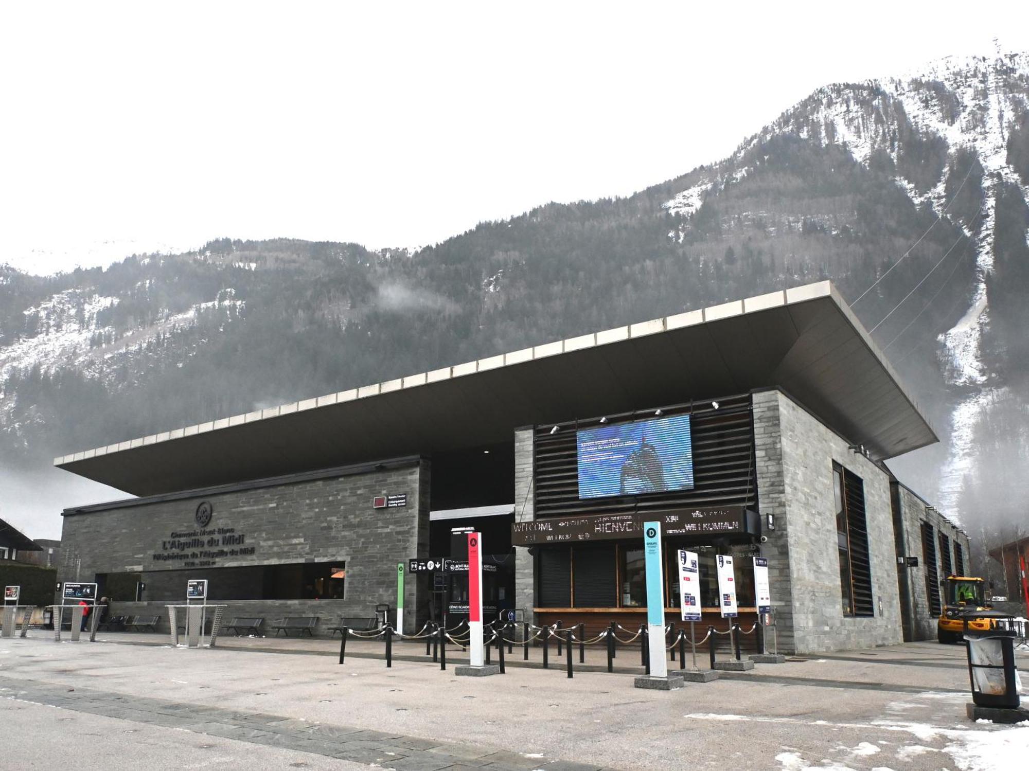 Cozy Chamonix Ski Studio With Mountain Views Exterior photo
